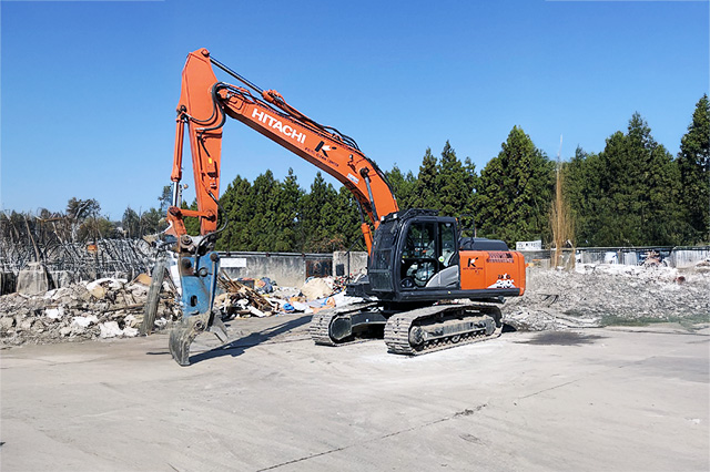 回転フォークリフト