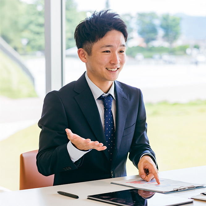 採用スライド 8